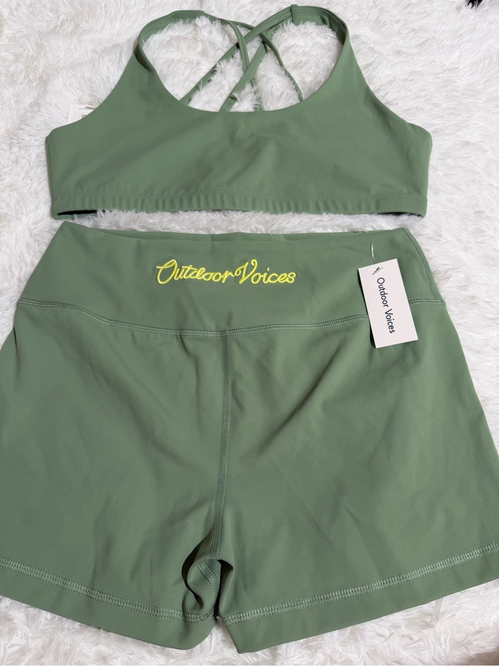 NWT Outdoor Voices XL Green Matching Workout Set Shorts Sports Bra high rise